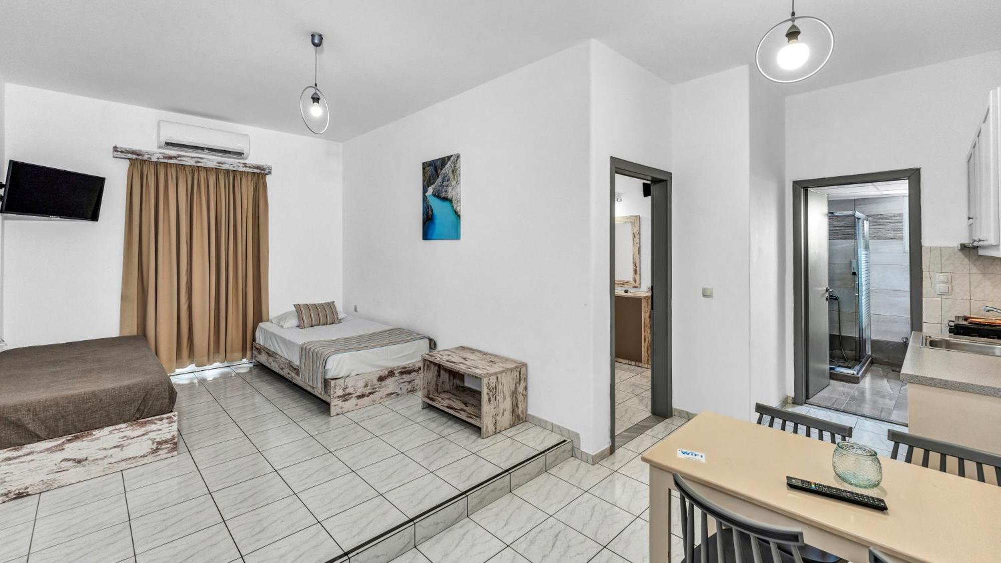 Evina Rooms & Suites Kokkini Hani Exterior photo