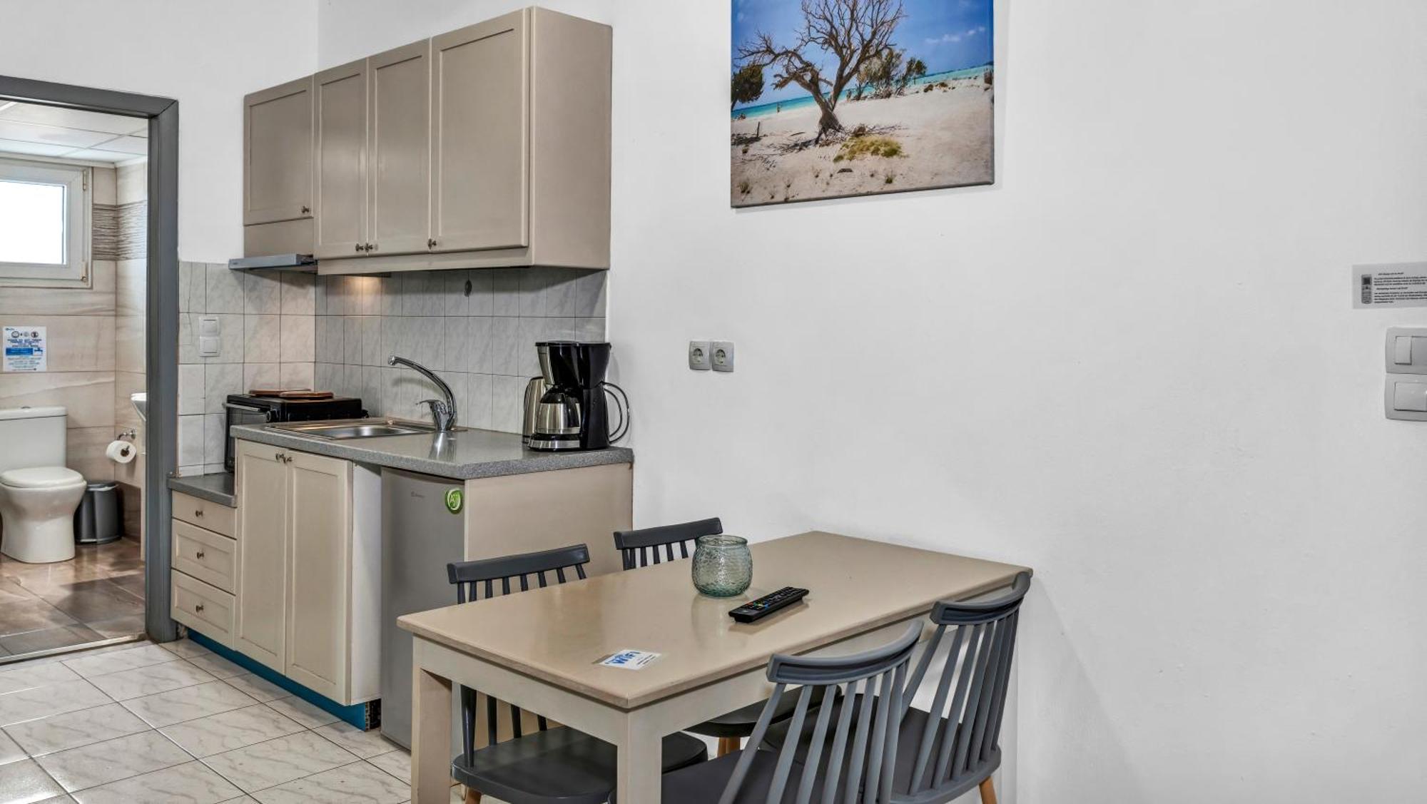 Evina Rooms & Suites Kokkini Hani Exterior photo